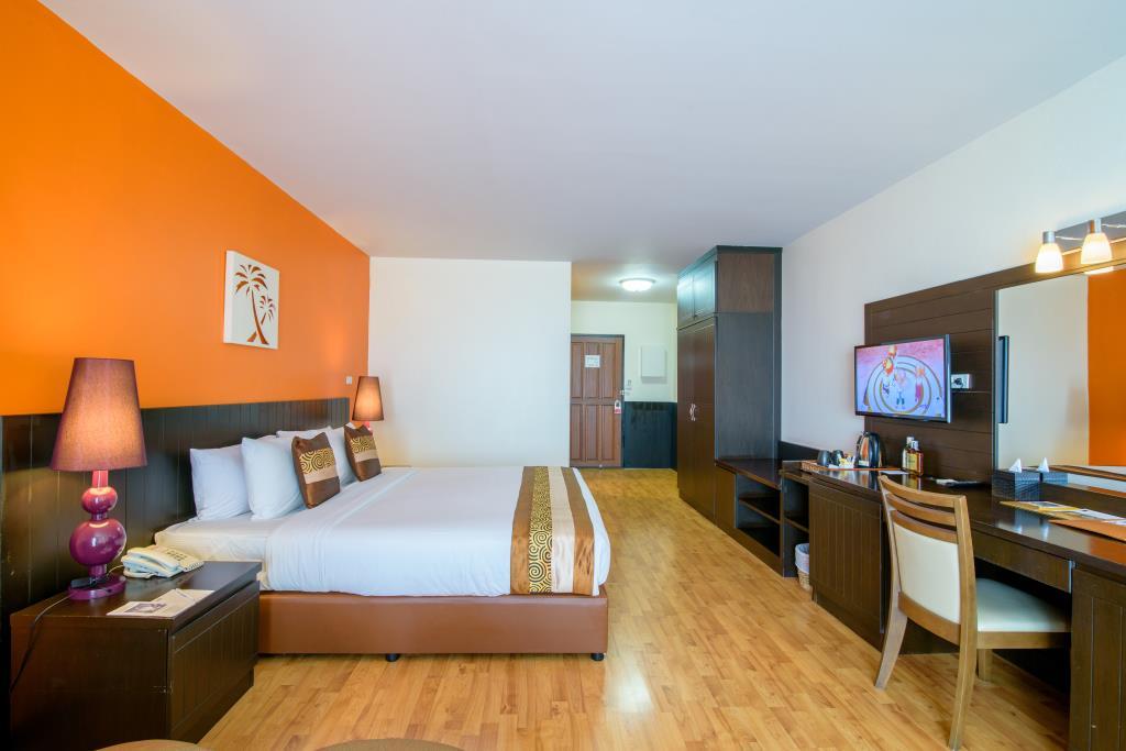 Golden Beach Cha-Am Hotel Exteriör bild